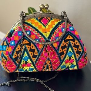 Hanmade clutch